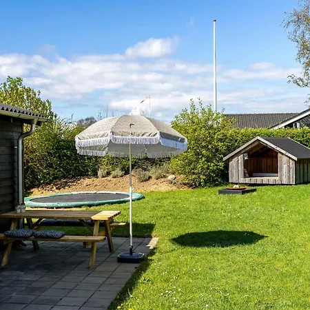 Arnkil - 250m From The Sea By Interhome *